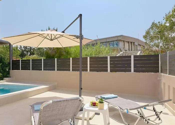 Beachside Apartment-pool-parking Apartment Chania (Crete)